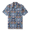Camisa Hawaiana para Hombre Deep Sea Damask de Rebecca Elfast, Cuello Cubano, 100% Algodón