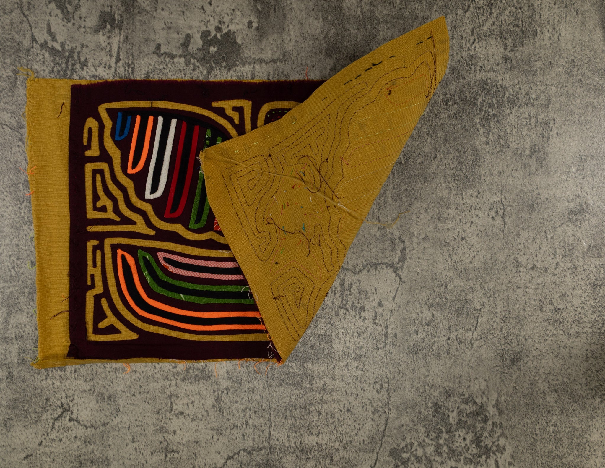 Classic Multi-Color Fish Hawk Mola