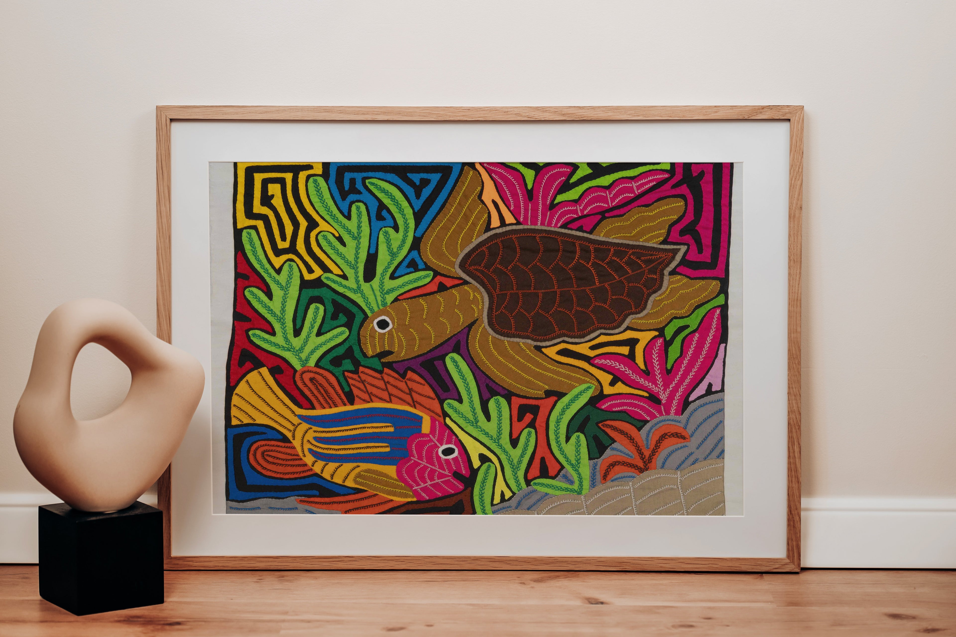 Underwater Turtle And Fish Mola