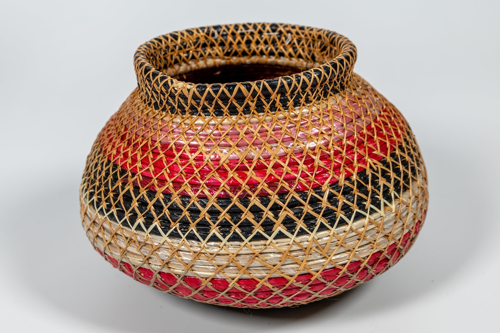 Silver Fish Net Woven Basket
