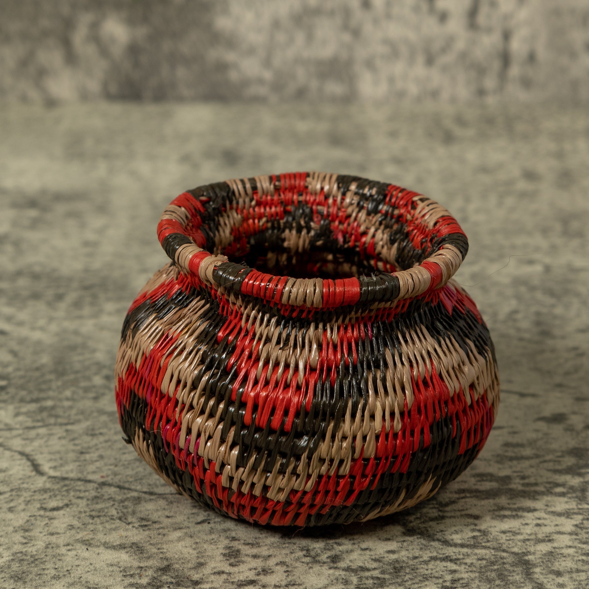 Small Angry Waves Rainforest Basket